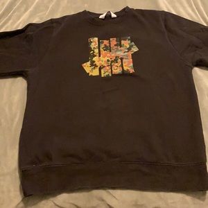 Undefeated L Crewneck Black/Camo Sweater